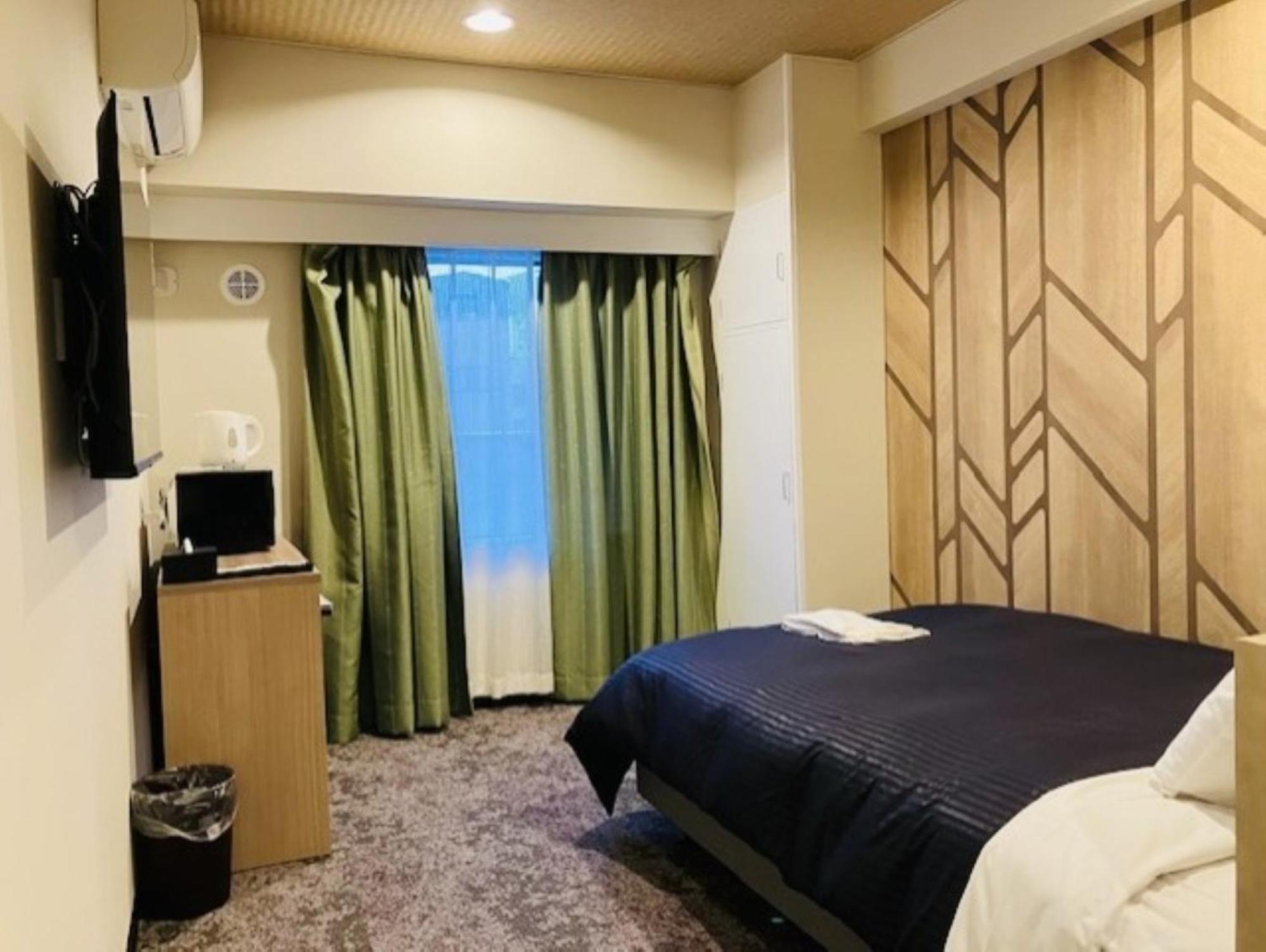 Livemax Budget Yokohama Kannai