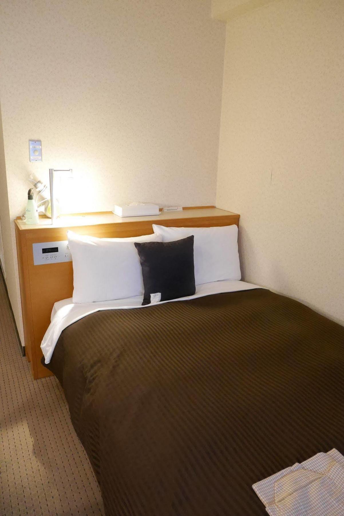 Livemax Budget Yokohama Kannai Hotel 2*