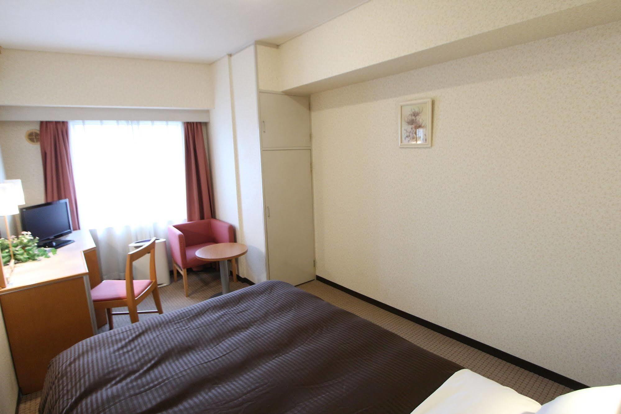 Livemax Budget Yokohama Kannai Yokohama (Kanagawa)